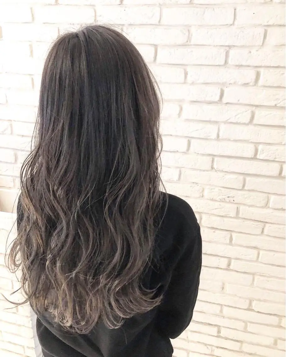 ロング カラー 宮下 浩一のヘアスタイル