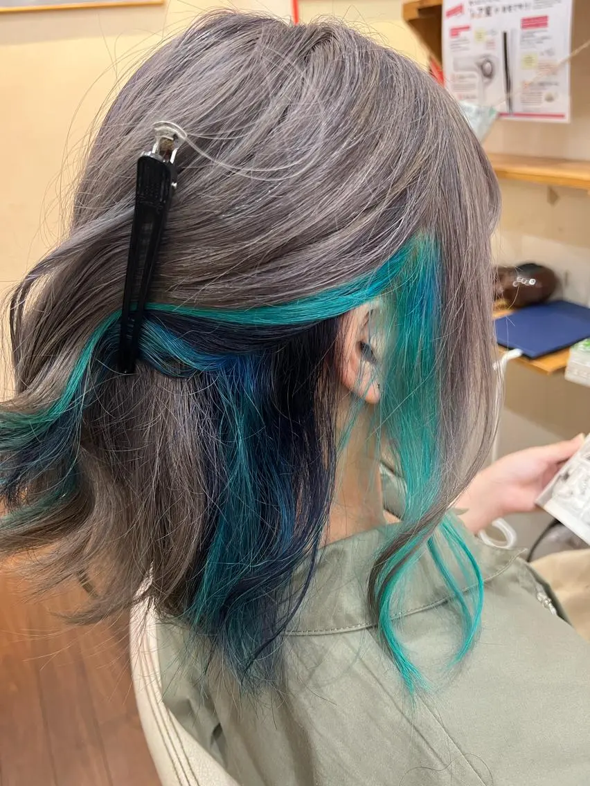 カラー アッシュ ブルーカラー ヘアカラー まさき✂︎ /ブリーチカラーのヘアスタイル