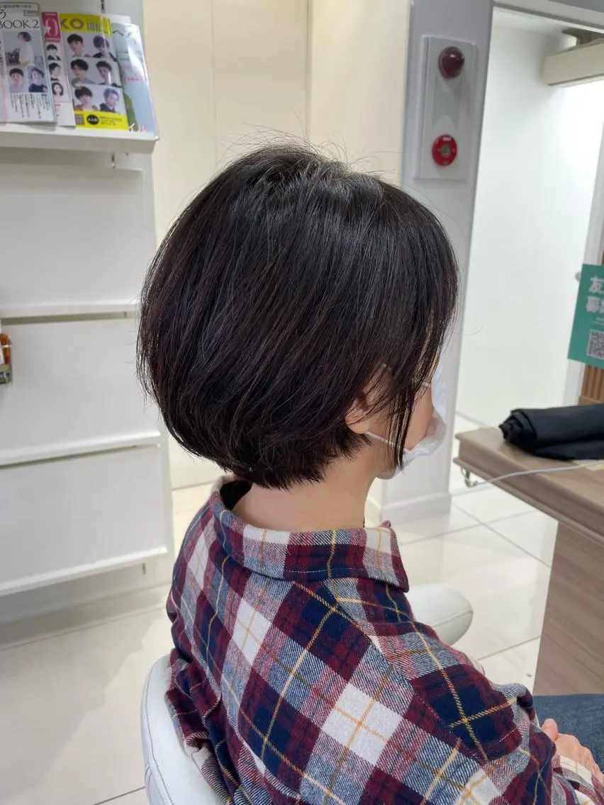 ショート ショートヘア 持田 真菜のヘアスタイル