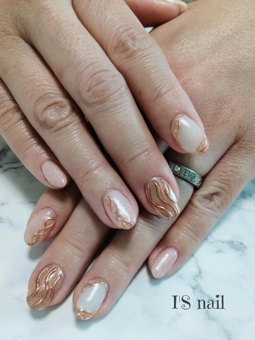 ネイル ゴールド ピンク I'S nail 佐野のネイルデザイン