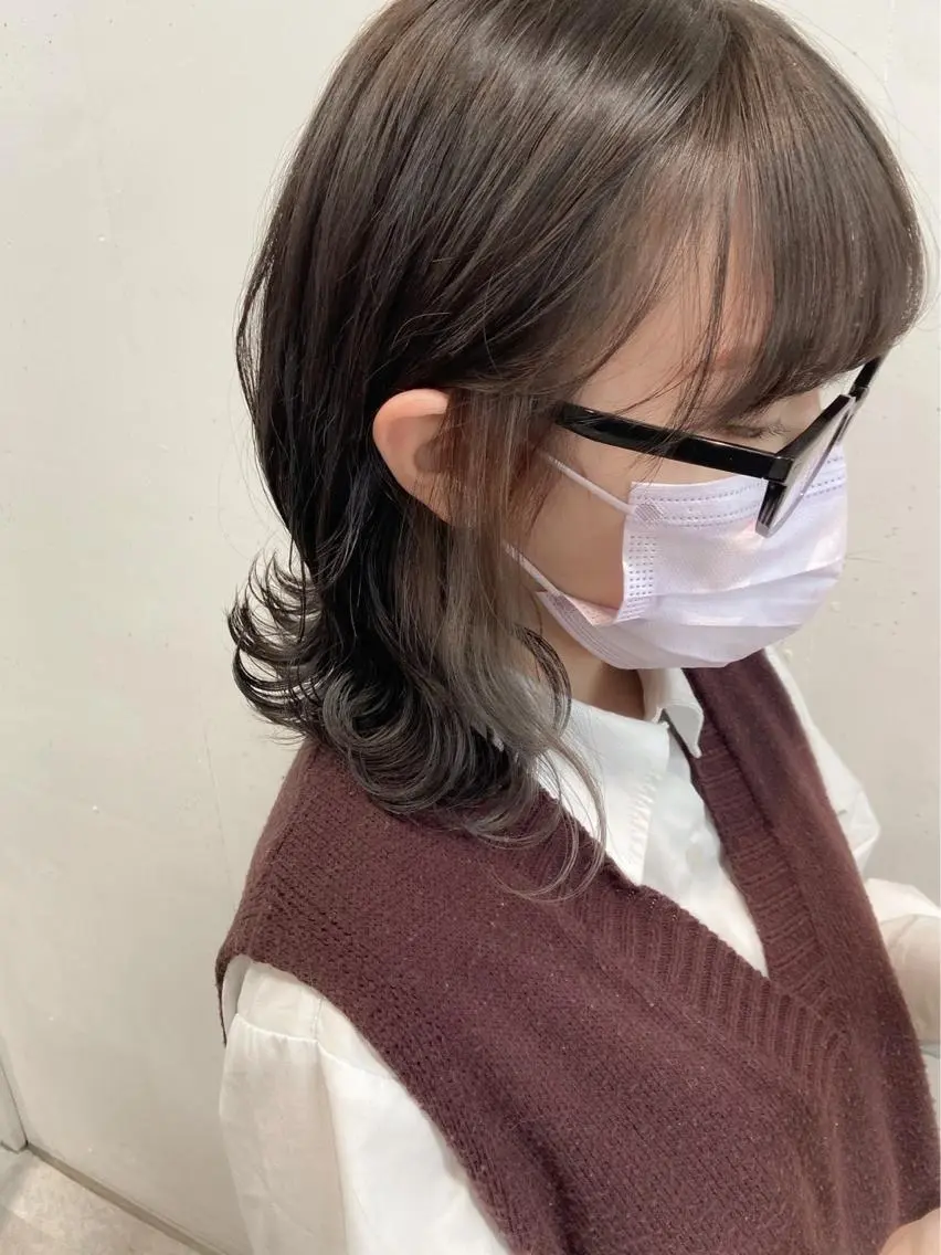 ミディアム カラー インナーカラー ヘアカラー トリートメント ウルフカット レイヤーカット上柿のヘアスタイル