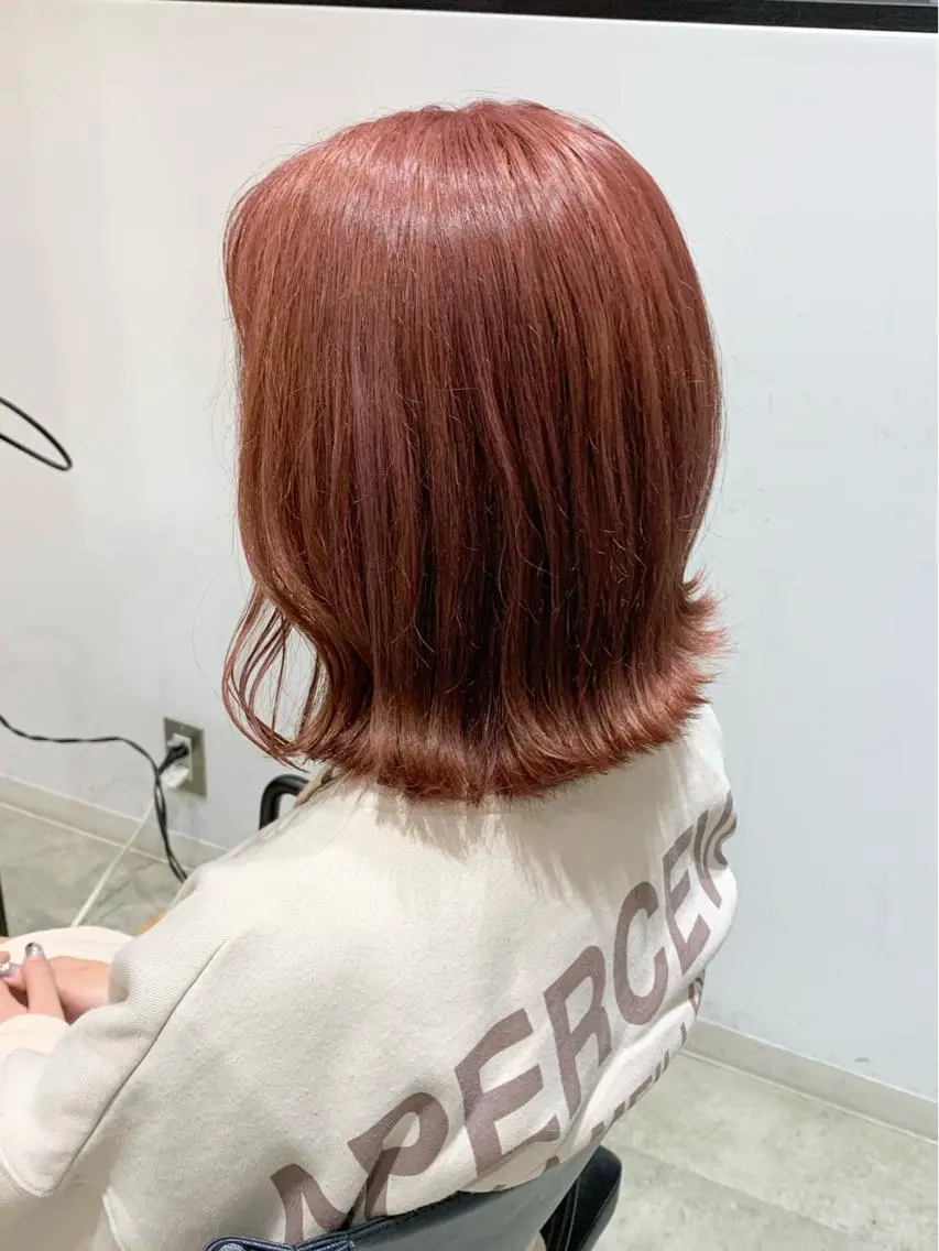 ミディアム カラー ヘアアレンジ オレンジ ピンクカラー 似合わせレイヤー/ 美髪縮毛矯正/ミナエのヘアスタイル