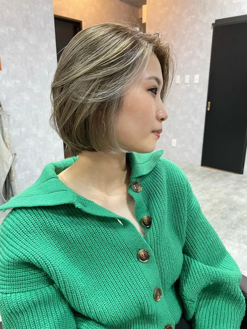 ショート 切りっぱなしボブ ショートボブ ハンサムショート 丸みショート アッシュ モテ髪/ボブ/ショー ト/アダチフウトのヘアスタイル