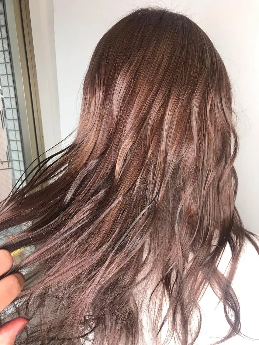 ロング カラー 透明感カラー ハイライトカラー ハイライト ヘアカラー 似合わせ/ カラー.岡田友仁のヘアスタイル