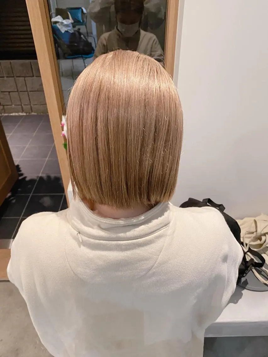 ショート カラー カット 縮毛矯正 トリートメント 美髪ストレート 川本雄己のヘアスタイル