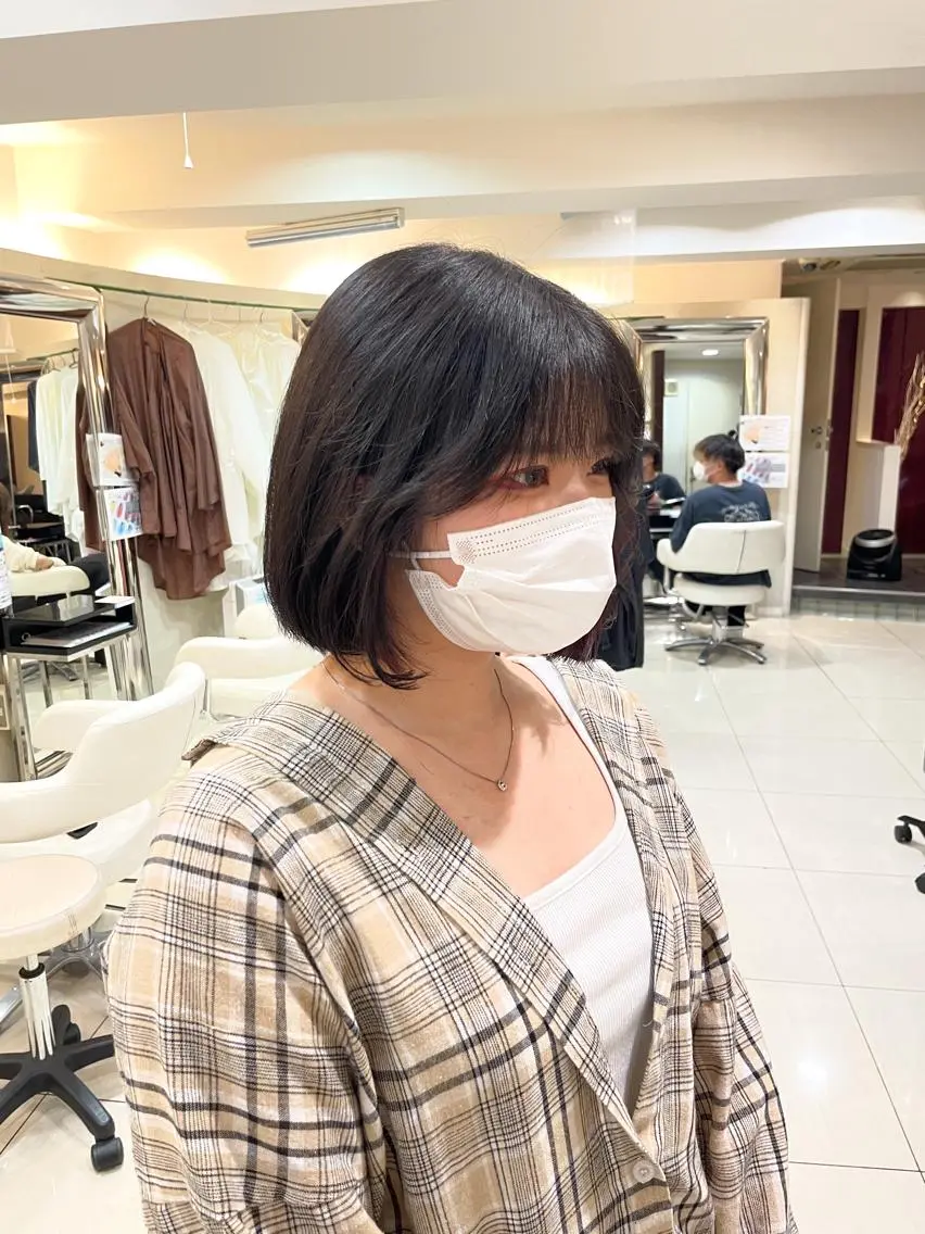 ショート カラー ボブ 顔周りカット 新宿/顔周りカット/ レイヤー/がっきーのヘアスタイル