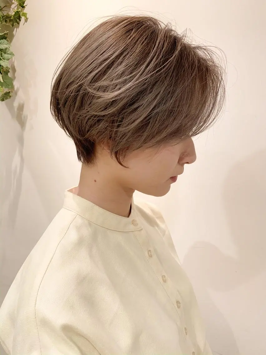 ショート カラー ショート/レイヤー なら石井知希のヘアスタイル