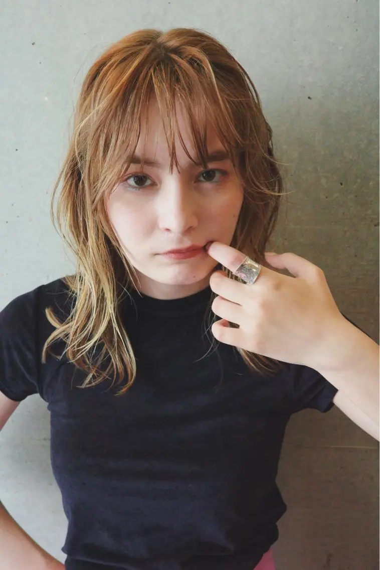 ミディアム カラー パーマ ヘアアレンジ メンズ キッズ ネイル マツエク・マツパ アイブロウ カット ヘアカラー トリートメント モリモト サナのヘアスタイル