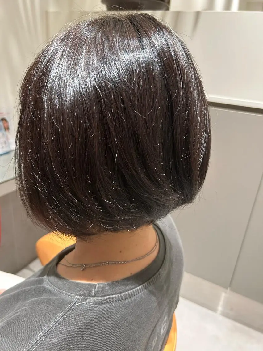ショート カラー 大久保 陽子のヘアスタイル