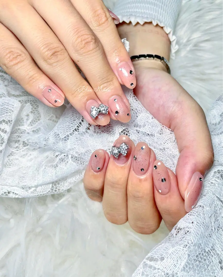 ネイル リボン ハンドネイル フットネイル ハンドケア nail salon Blue Moonのネイルデザイン