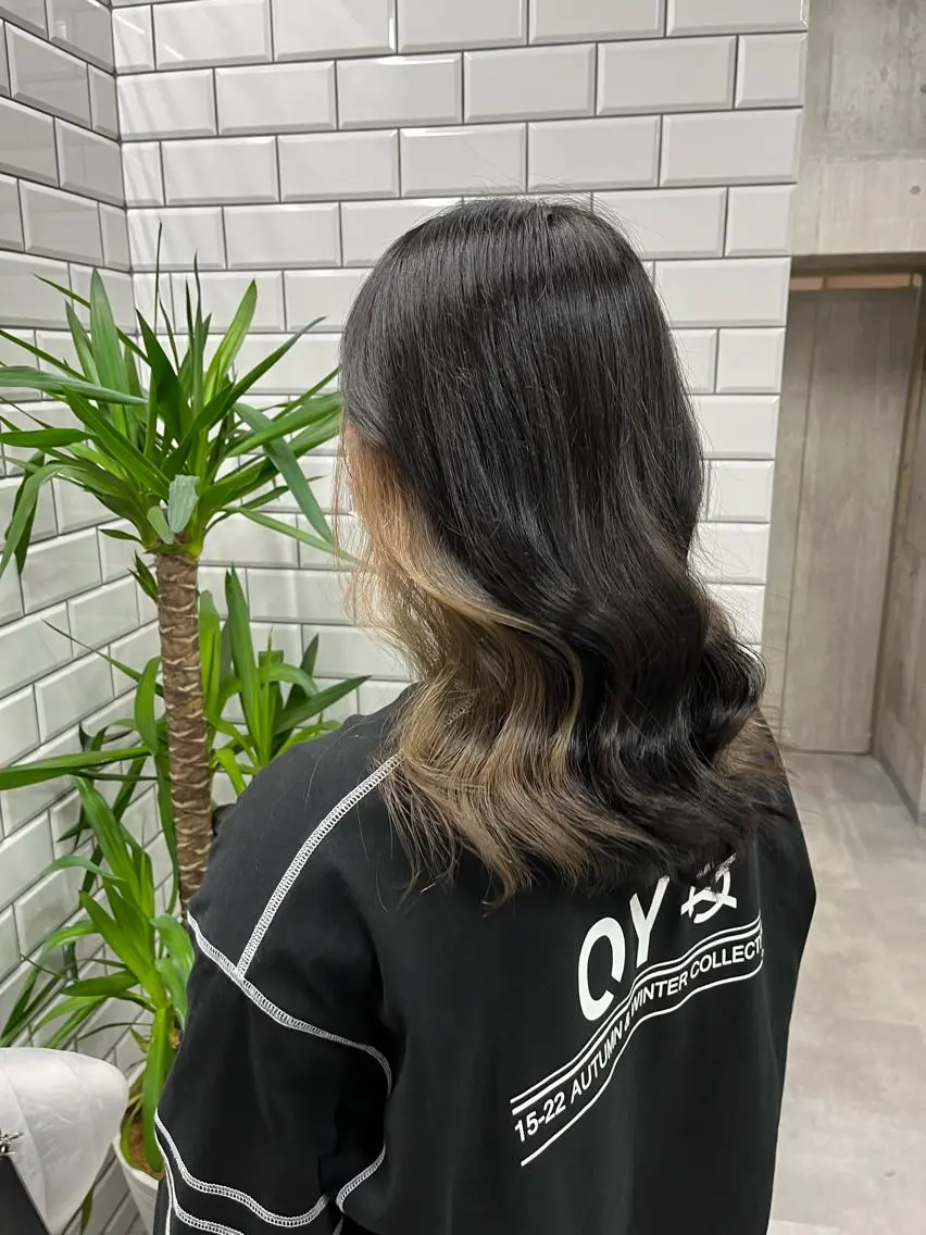 セミロング カラー ヘアアレンジ ヘアカラー トリートメント ヘアセット newi赤羽 HINATAのヘアスタイル