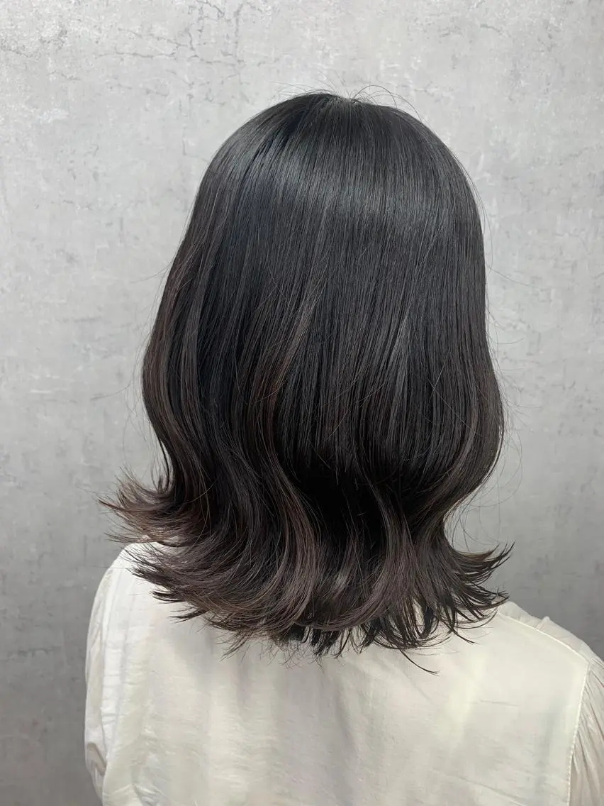 ミディアム カット 大島 千怜のヘアスタイル