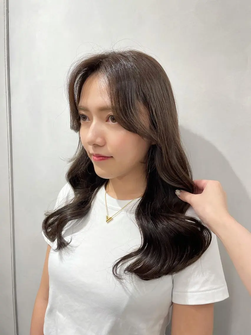 セミロング エギョモリ ❤︎︎韓国ヘア❤︎︎ 𝑺𝒉𝒊𝒉𝒐のヘアスタイル