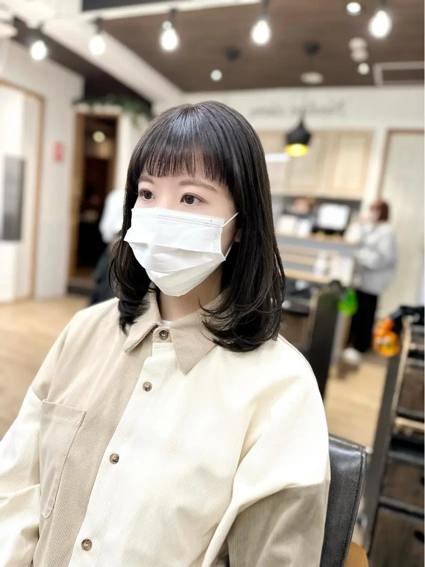 ミディアム カラー パーマ ヘアアレンジ メンズ キッズ ネイル マツエク・マツパ アイブロウ 似合せレイヤー／ 柔らか透明感カラーのヘアスタイル