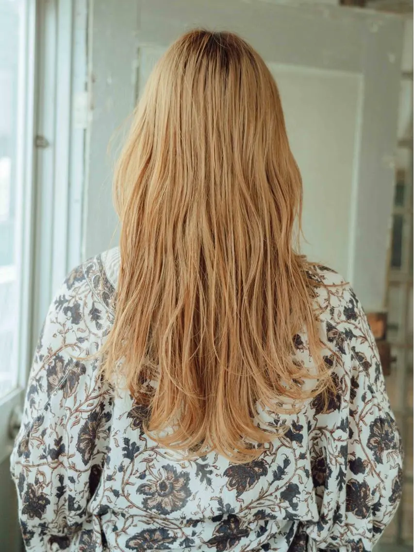 ロング カラー ヘアアレンジ ベージュカラー ハイトーンカラー ミルクティーベージュ カット ヘアカラー トリートメント 北九州美容室 🕊️わかな✂︎のヘアスタイル