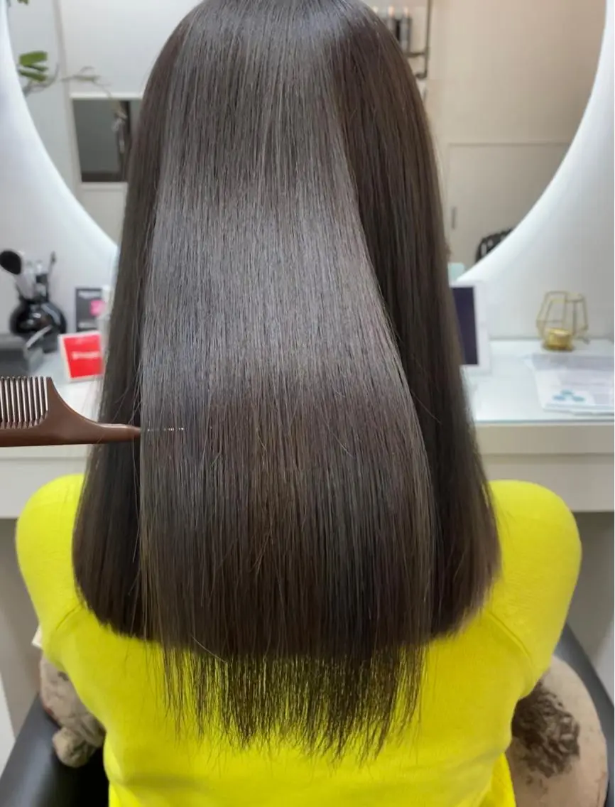 ロング カット トリートメント WHALE hair × beautyのヘアスタイル