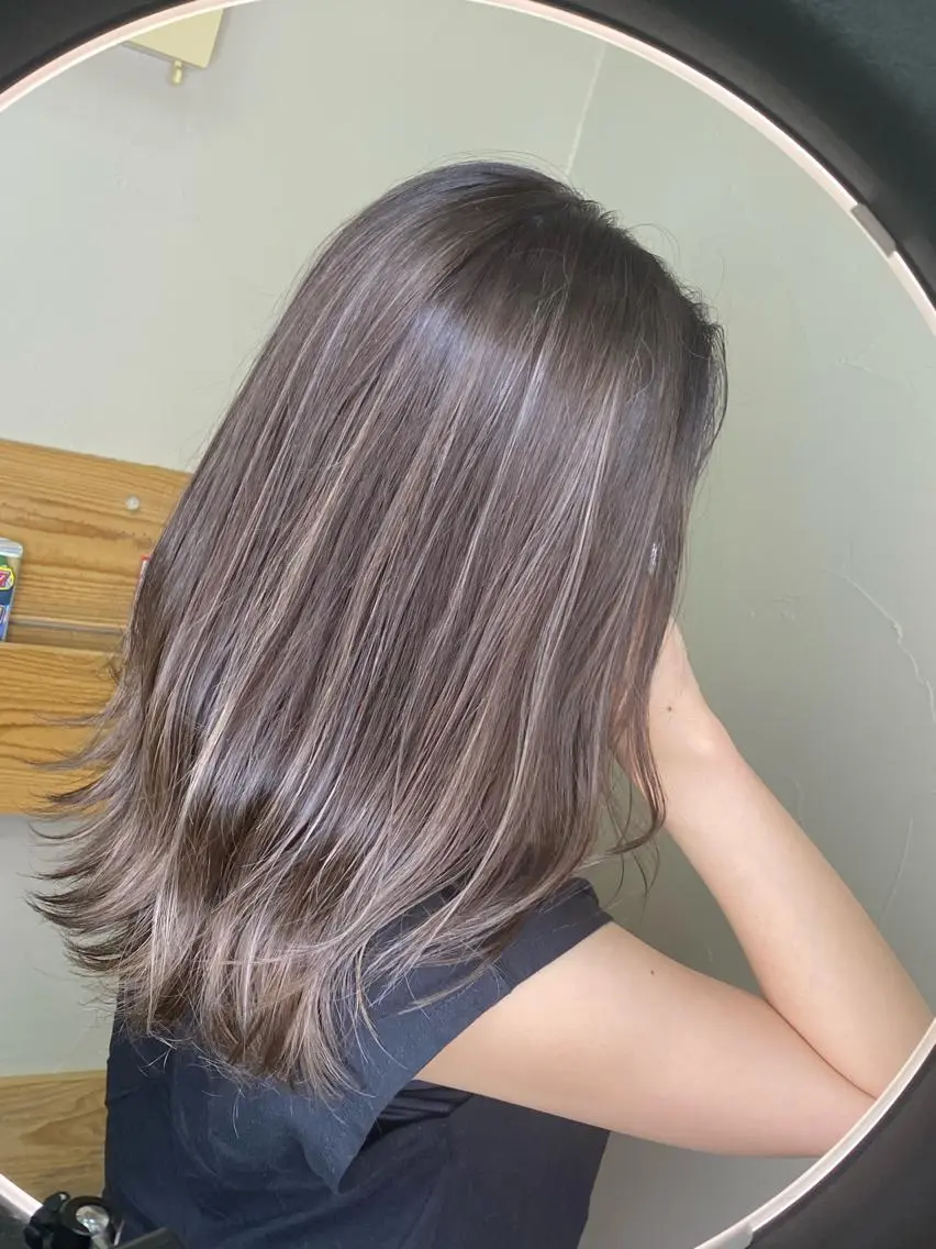 セミロング カラー ヘアカラー 寺門 拓馬のヘアスタイル