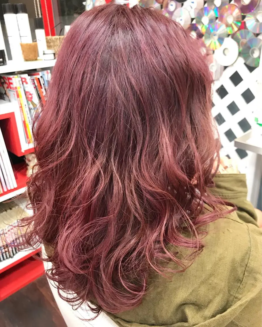 セミロング カラー 岩谷/ブリーチ 🪽透明感カラーのヘアスタイル