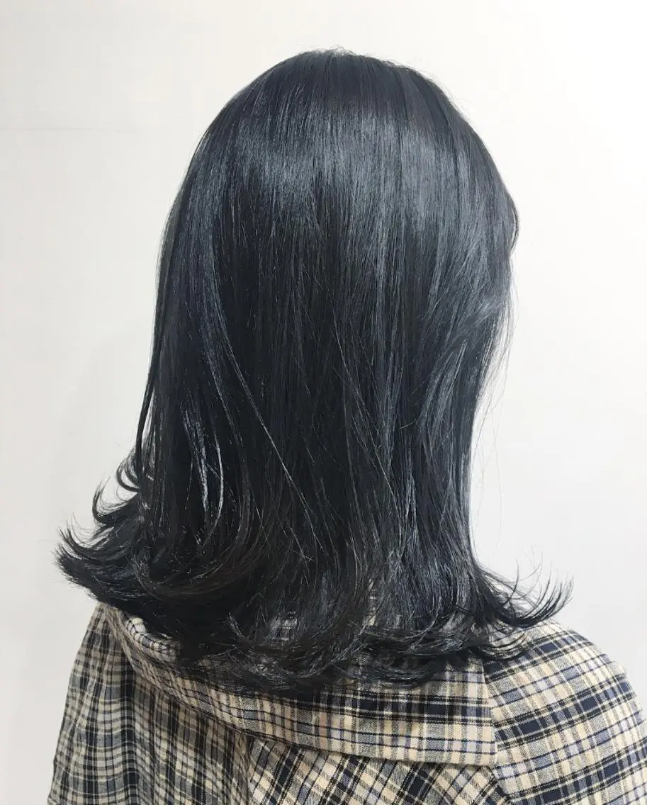 ミディアム カラー 透明感カラー グレージュ 切りっぱなしロブ カット トリートメント NEWI 京橋 【yoko】のヘアスタイル