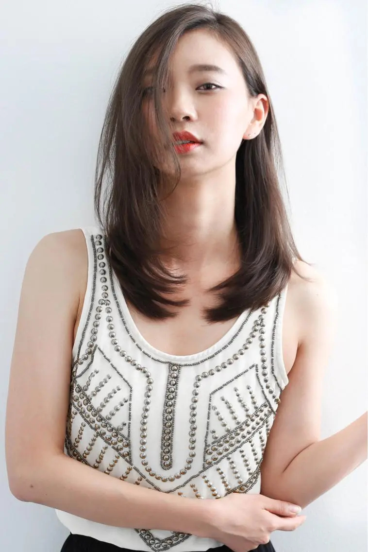 セミロング カラー 松本 俊樹のヘアスタイル