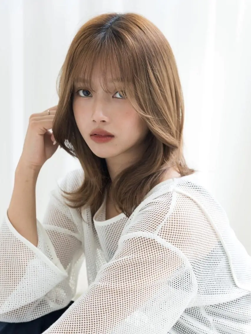 ミディアム カット ヘアカラー トリートメント _WHITE 高槻のヘアスタイル