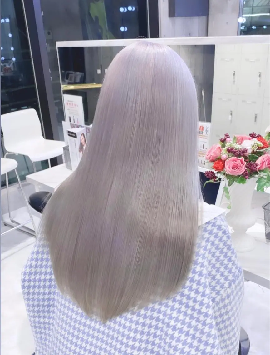 ロング カラー パーマ ヘアアレンジ メンズ キッズ ネイル マツエク・マツパ アイブロウ 眉カラー 🎀ハイトーンNo .1🩵NaGiSaのヘアスタイル