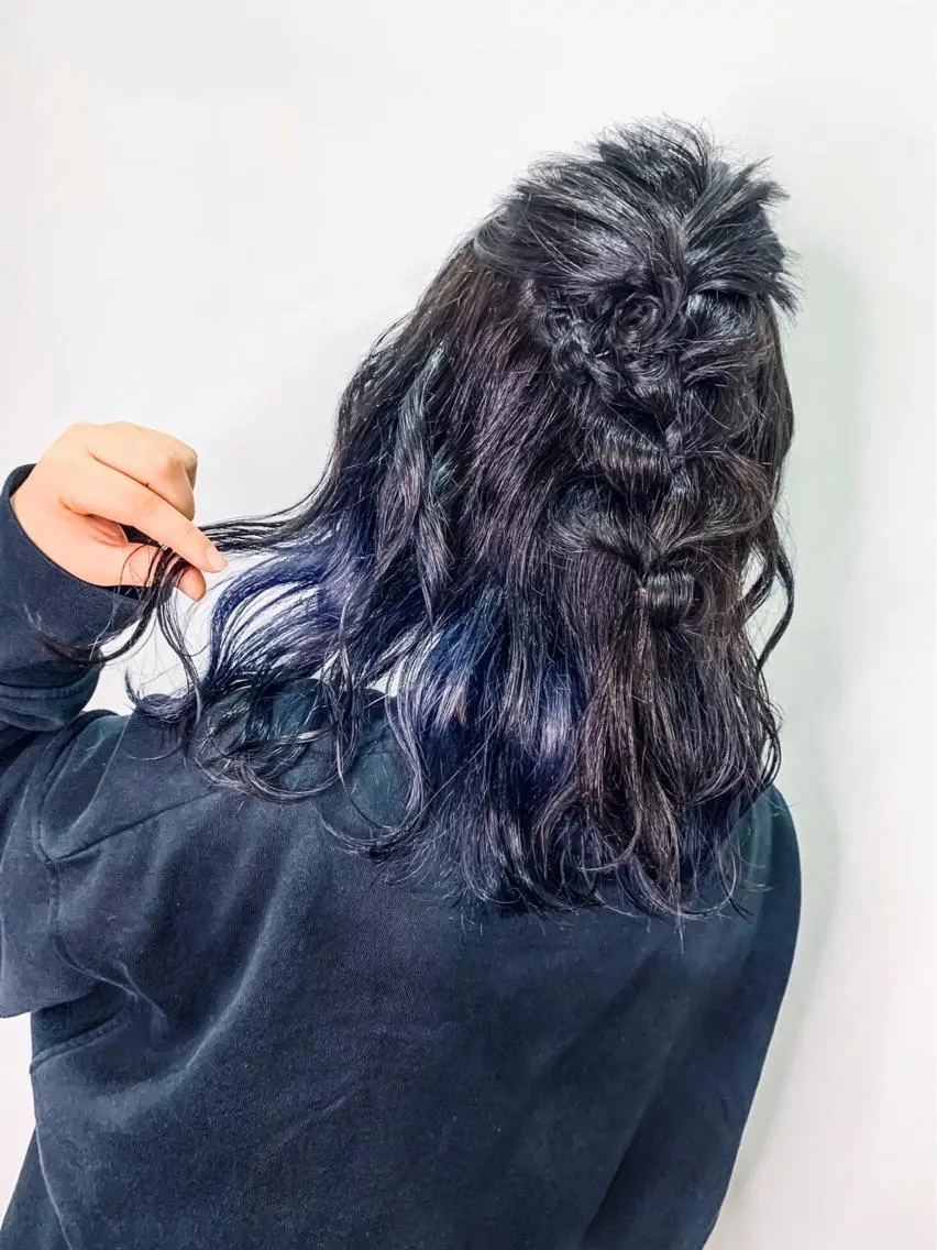 セミロング カラー ヘアアレンジ 西村 真実子のヘアスタイル