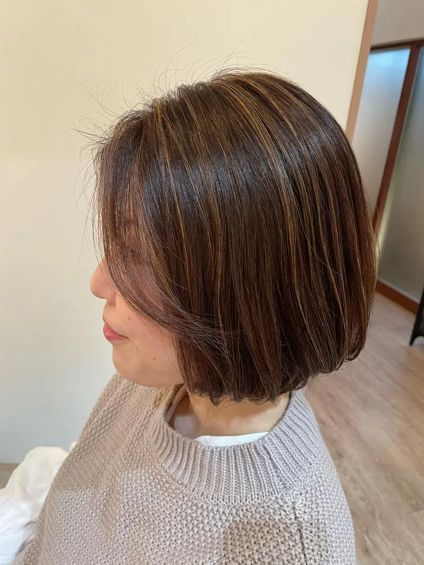 ショート カラー ハイライトカラー ハイライト 土屋 桃佳のヘアスタイル