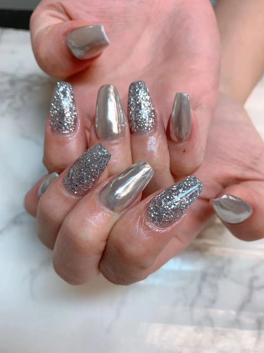 ネイル ラメ(グリッター) ミラーネイル Blancnail 江口のネイルデザイン