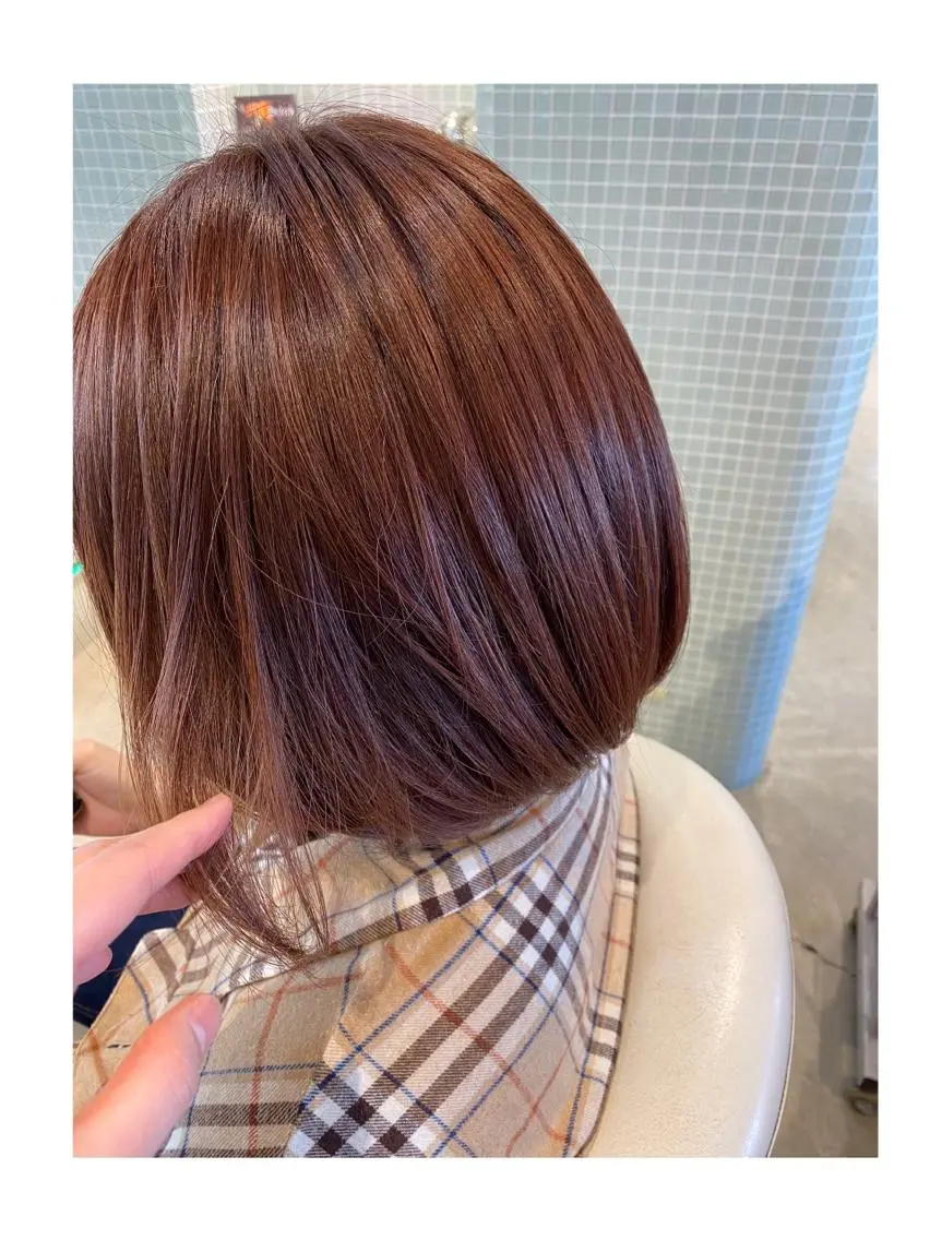 カラー ブリーチ ブリーチなしカラー バイオレットカラー 安永 里帆のヘアスタイル