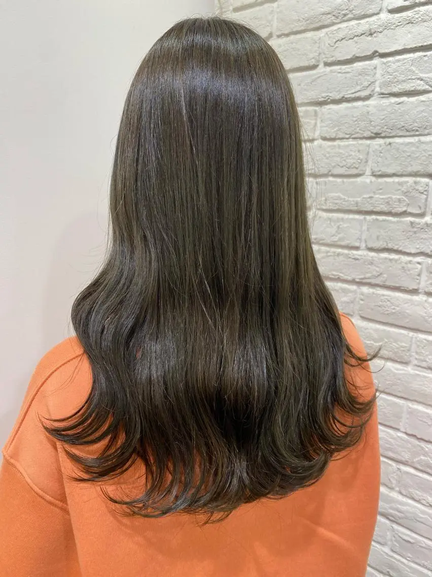 セミロング カラー merc.🌿✨ いとうりかのヘアスタイル