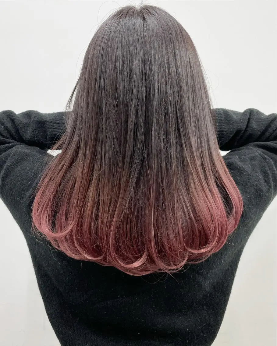 ミディアム カラー ヘアアレンジ ブリーチ グラデーションカラー ピンクカラー ヘアカラー トリートメント 🦄インナーカラー 🦄貫井彩花のヘアスタイル