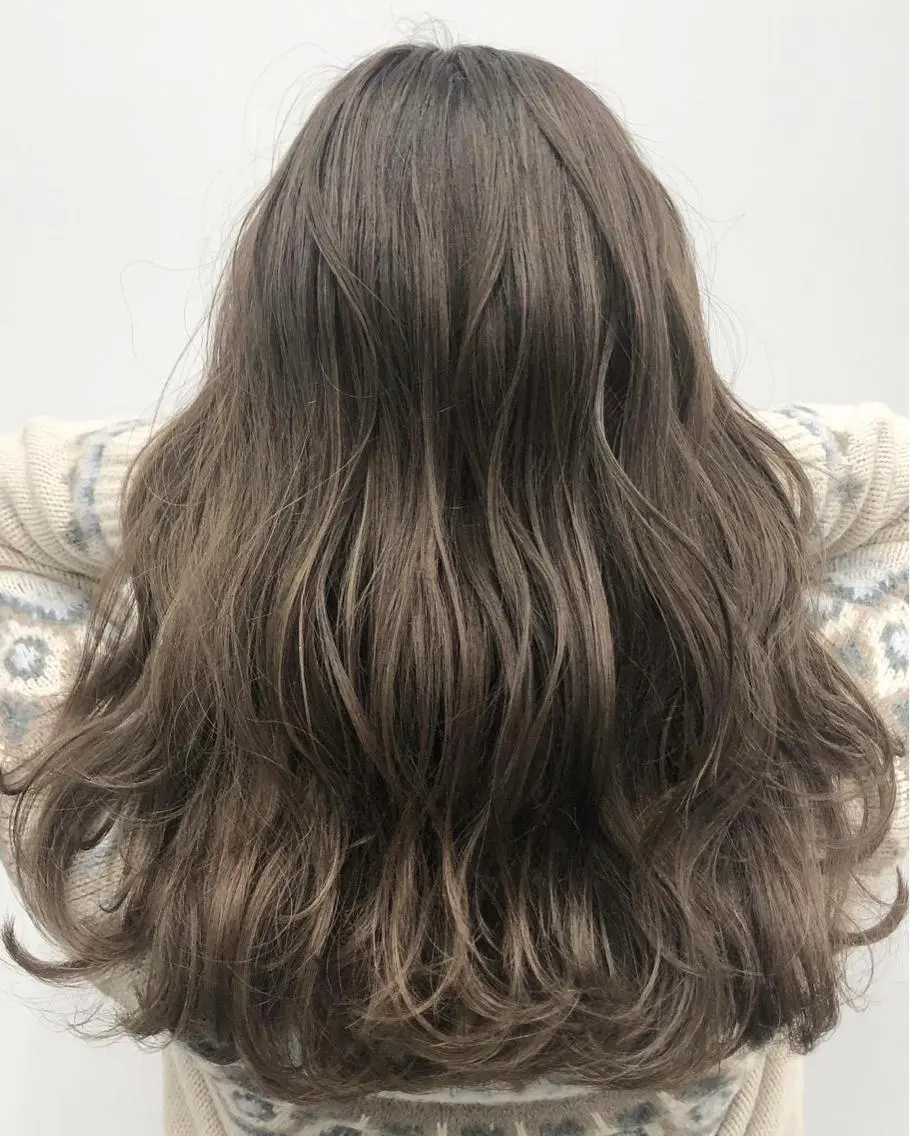 セミロング カラー ヘアアレンジ 【公式】amble luxe池袋東口🩷のヘアスタイル