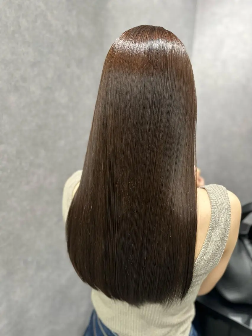 ロング トリートメント カット ヘッドスパ 岩崎 恵実のヘアスタイル