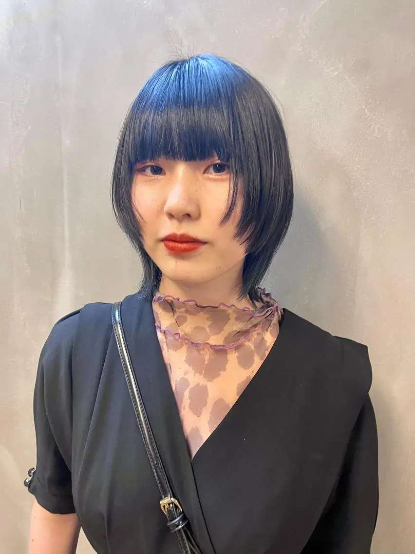 ミディアム カラー パーマ ヘアアレンジ メンズ キッズ ネイル マツエク・マツパ アイブロウ ブルーカラー ブルー tatsumi/ボブ ウルフ/レイヤーのヘアスタイル
