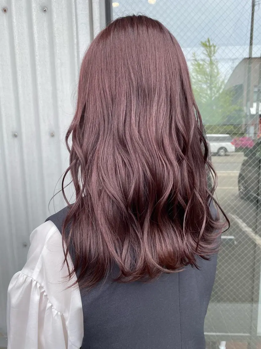 ロング ヘアカラー トリートメント Number CHIHIROのヘアスタイル