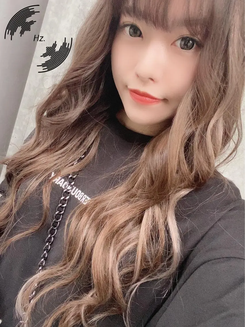 ロング エクステ KOSEI シールエクステのヘアスタイル
