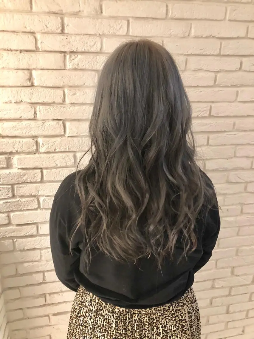 ロング カラー 宮下 浩一のヘアスタイル