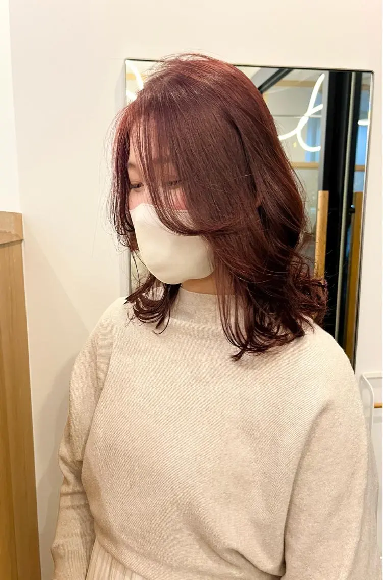 ミディアム カラー ブラウンカラー ピンクカラー ピンクブラウン 前竹 那生のヘアスタイル