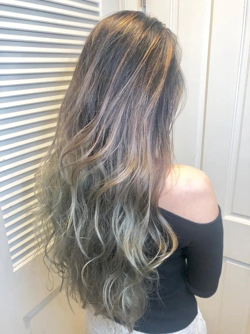 ロング カット ヘアカラー 南都 良太のヘアスタイル