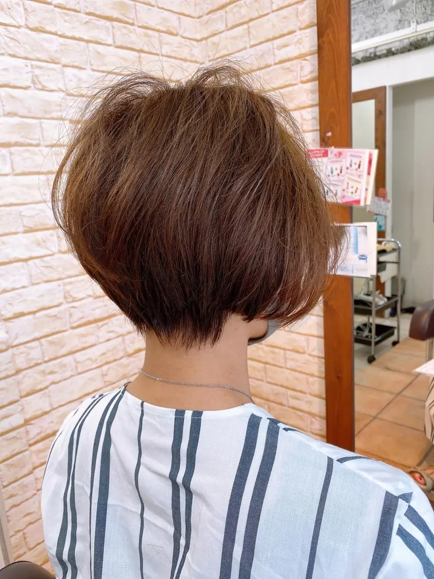 ショート カラー ボブ くびれヘア ベリショディレクター 小野 健太郎のヘアスタイル