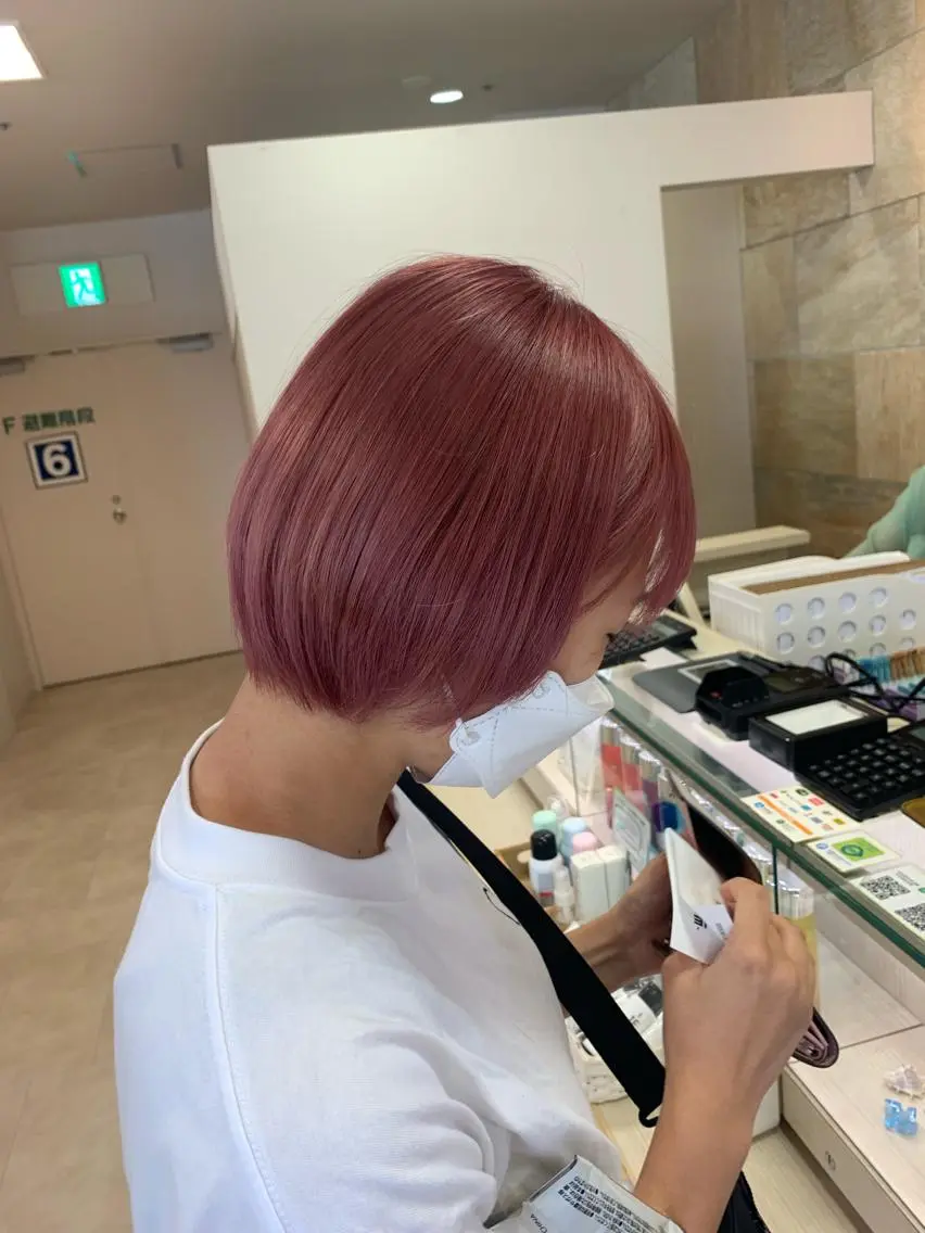 ショート カラー 暖色/ブリーチカラー 🎀 M i k uのヘアスタイル