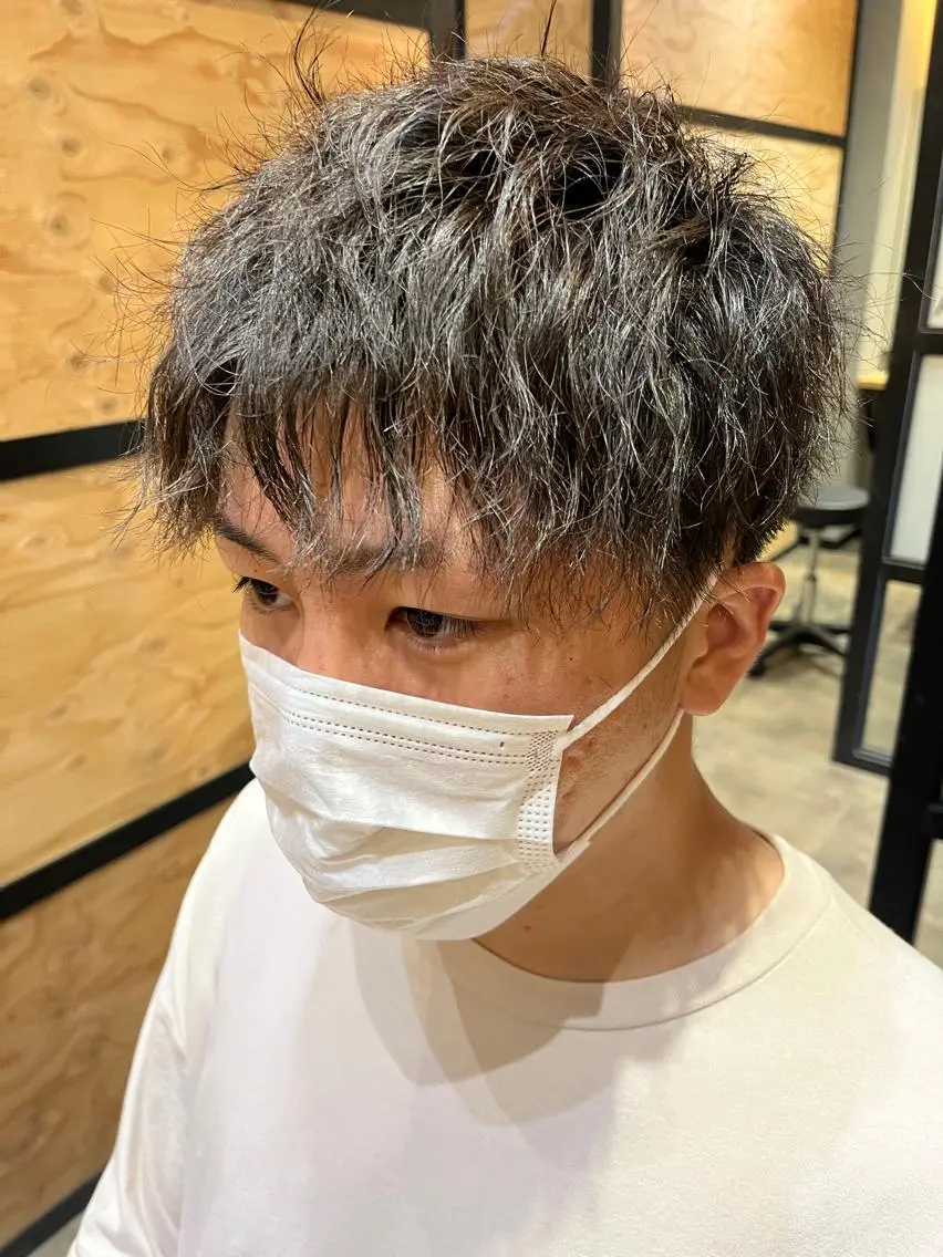 ミディアム カラー パーマ ヘアアレンジ メンズ キッズ ネイル マツエク・マツパ アイブロウ 切りっぱなしボブ ミディアムパーマ メンズパーマ メンズアイブロウ ボブ 久木原 ゆりのヘアスタイル