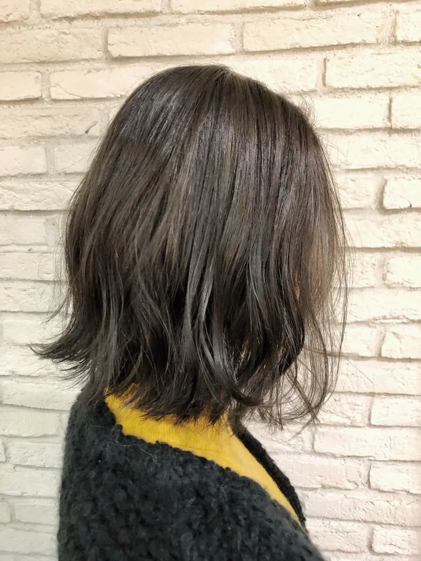 ミディアム カラー グレージュ ハイライトカラー ハイライト 大平 美沙のヘアスタイル
