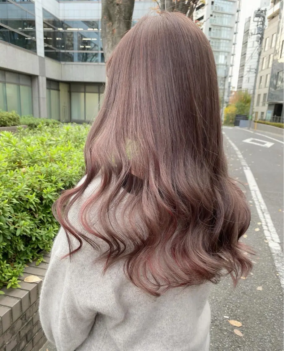ロング カラー ブラウンカラー ココアブラウン インナーカラー 森本 笑のヘアスタイル