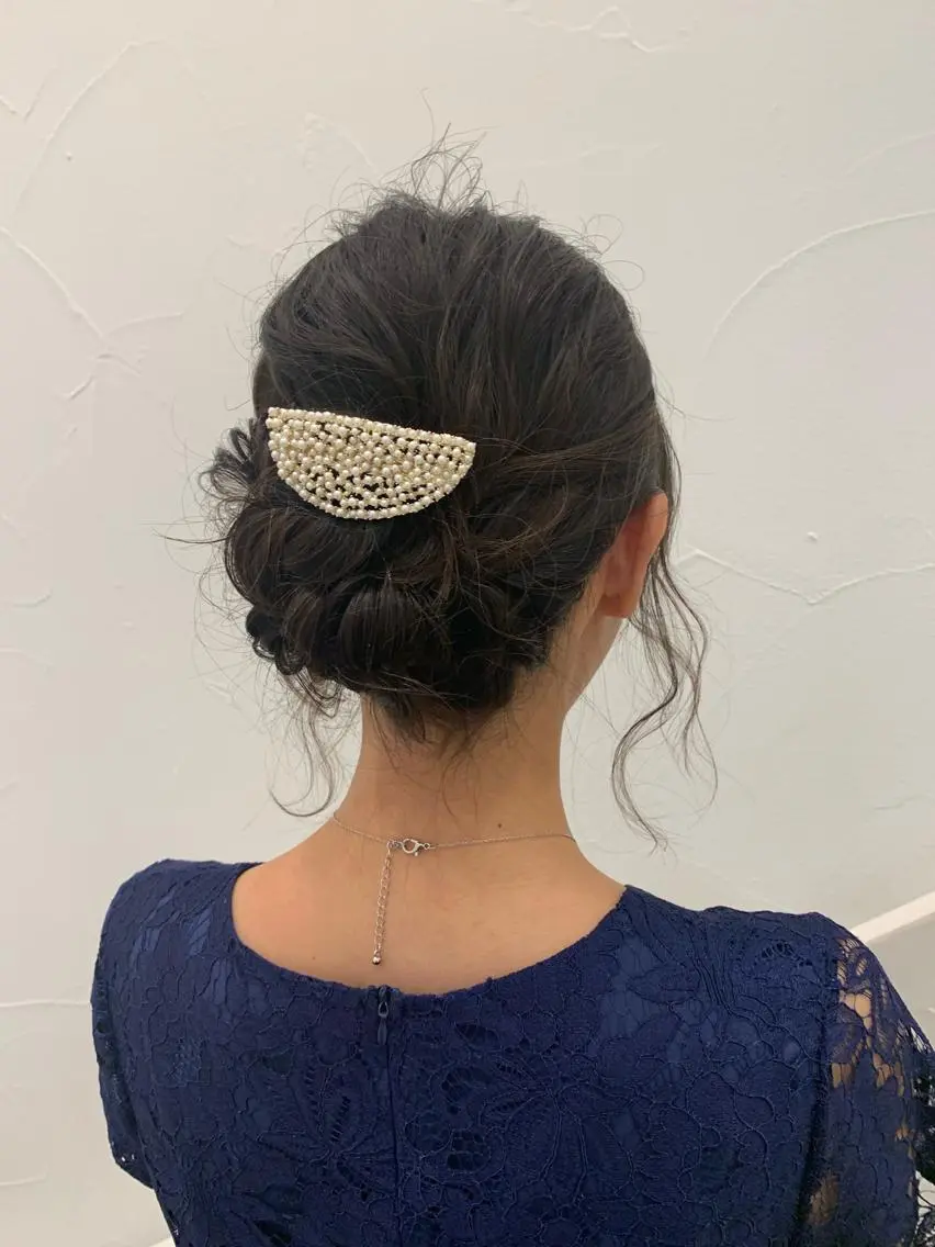 セミロング カラー ヘアアレンジ ヘアセット ミドウチ アヤカのヘアスタイル