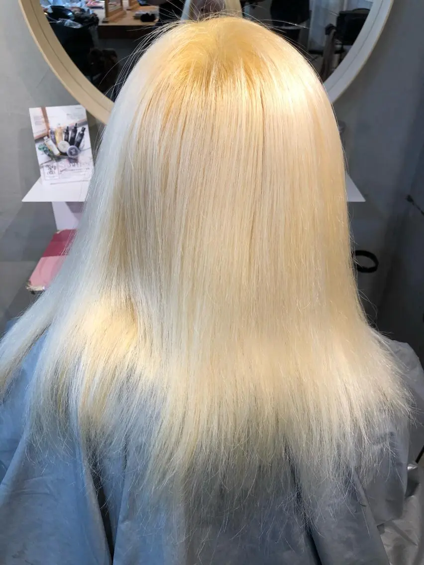 カラー ブリーチ ケアブリーチ ISHIMORI  のヘアスタイル