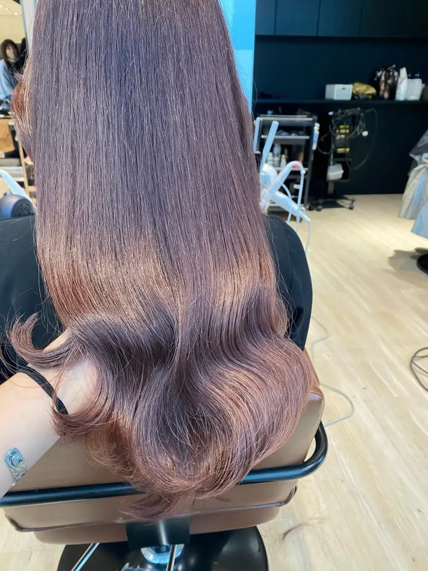 カラー カット ヘアカラー トリートメント 顔まわりの神様✨ 透明感カラー藤嶋秀幸のヘアスタイル