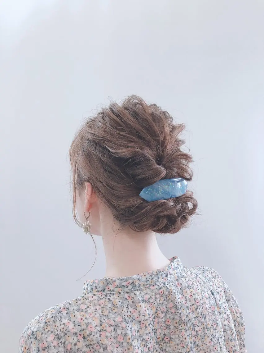 ヘアアレンジ ヘアセット 透明感カラー 山中のヘアスタイル