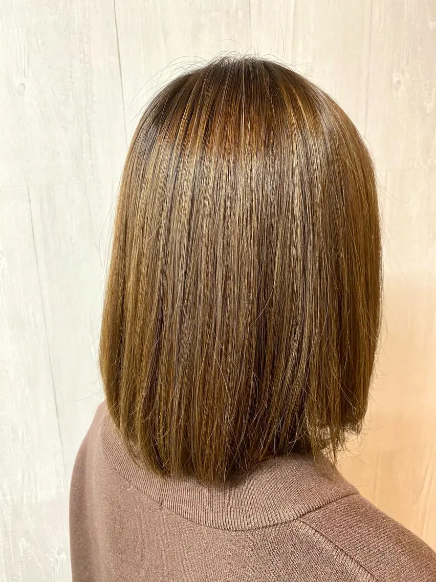 ショート カラー GLOSS 心斎橋 山上のヘアスタイル